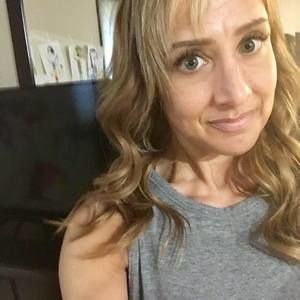 Meet your Posher, Desiree